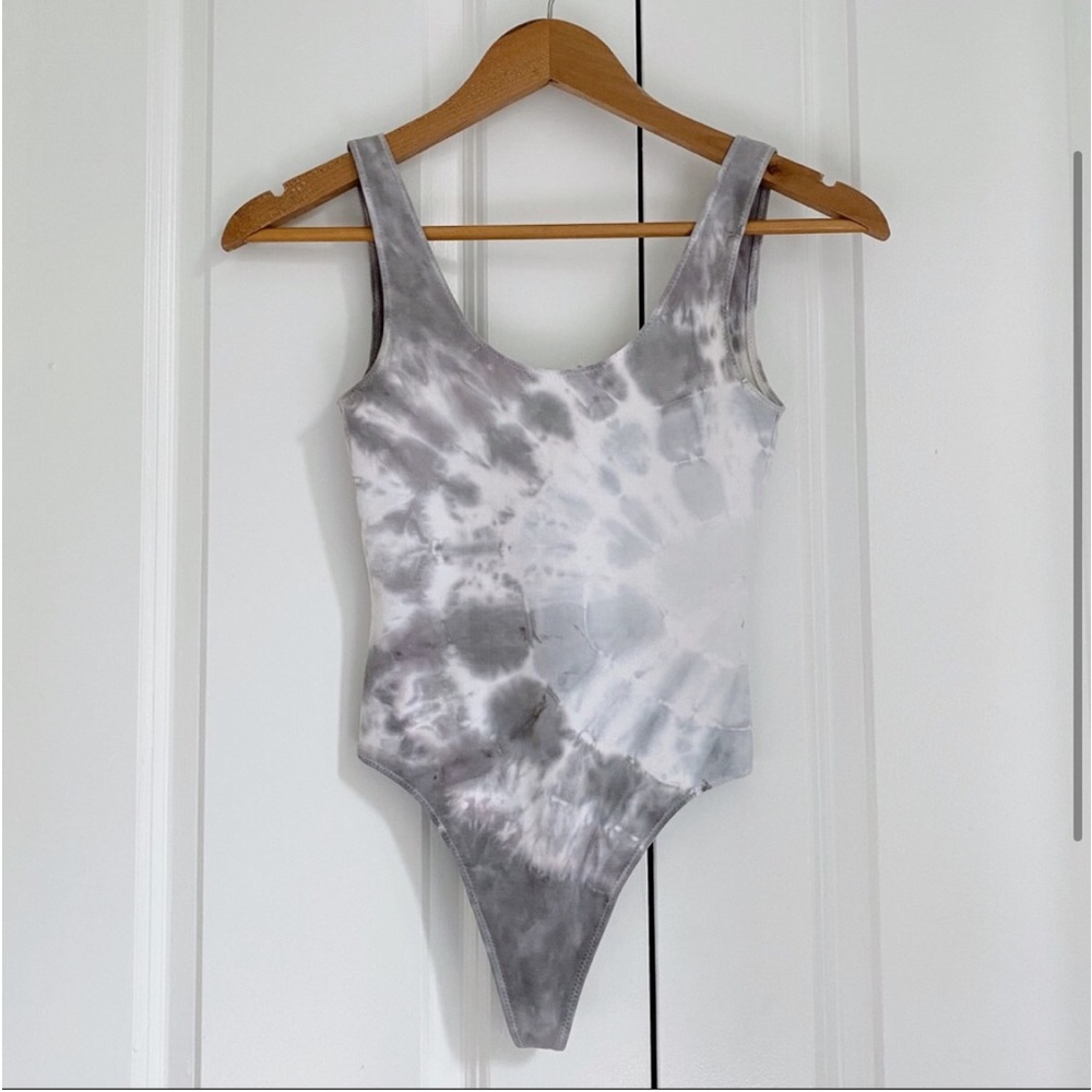 Aritzia Leila Tie Dye Bodysuit